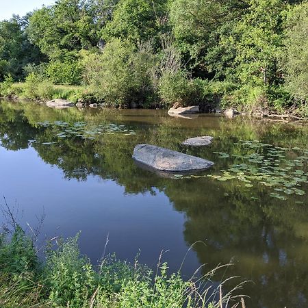 Le Moulin Du Fresne, Chambres D'Hotes Gourgé Zewnętrze zdjęcie