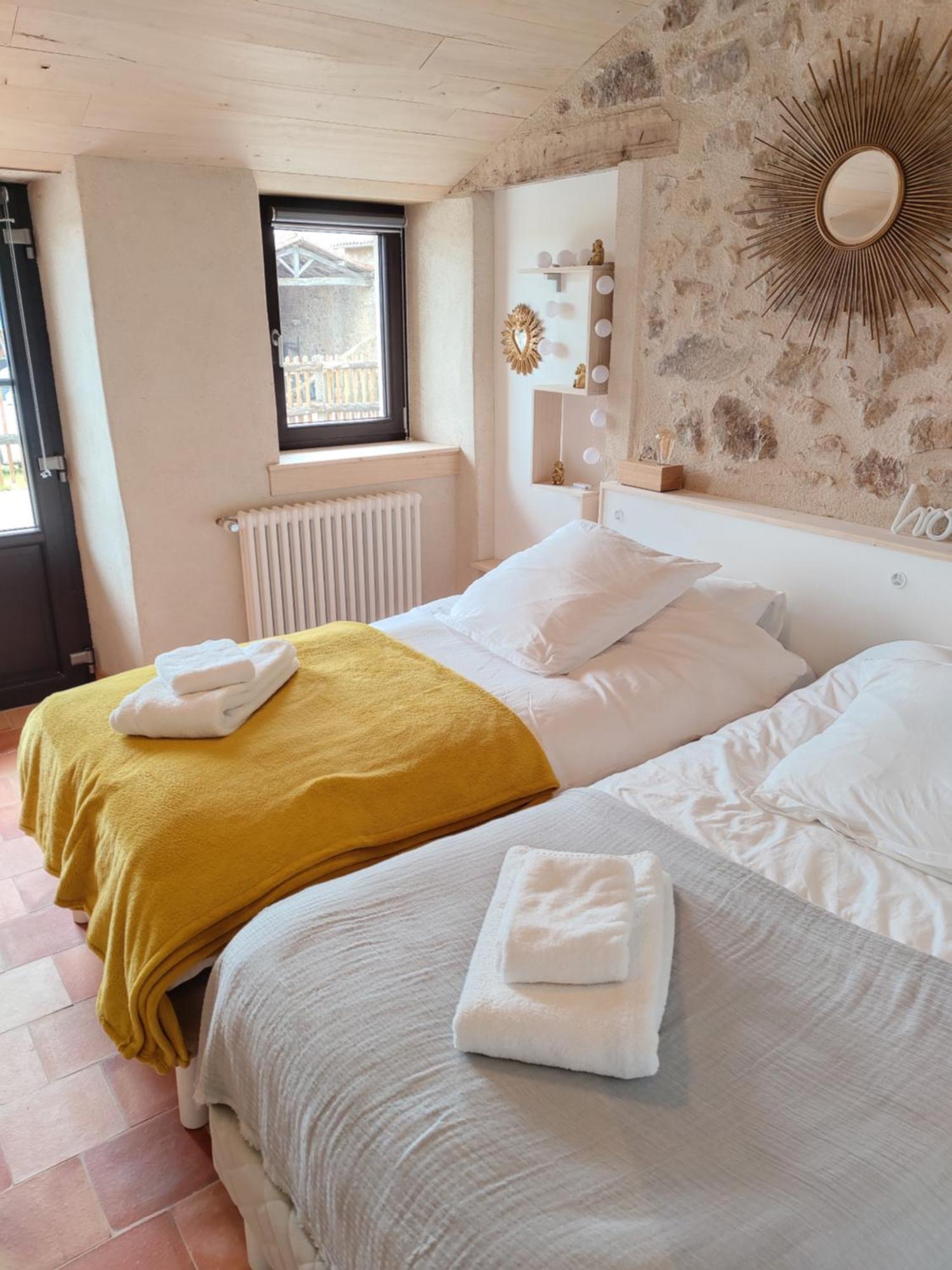 Le Moulin Du Fresne, Chambres D'Hotes Gourgé Zewnętrze zdjęcie